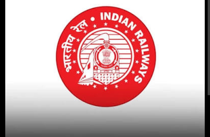 ರೈಲ್ವೆ ನೇಮಕಾತಿ ಮಂಡಳಿ (RRB) ತಂತ್ರಜ್ಞ ಗ್ರೇಡ್-I ಸಿಗ್ನಲ್ ಮತ್ತು ತಂತ್ರಜ್ಞ(Technician)ಗ್ರೇಡ್-III ಅಧಿಸೂಚನೆ ಹೊರಬಿದ್ದಿದೆ.  ? ಆನ್‌ಲೈನ್ ಅರ್ಜಿ ಸಲ್ಲಿಕೆ ಆರಂಭ: 30 ಜೂನ್ 2026 ? ಅರ್ಜಿ ಸಲ್ಲಿಸಲು ಕೊನೆಯ ದಿನಾಂಕ: 29 ಜುಲೈ 2026 (ರಾತ್ರಿ 11:59)  ? ಒಟ್ಟು ಖಾಲಿ ಹುದ್ದೆಗಳು: 6,557 ✅ ತಂತ್ರಜ್ಞ ಗ್ರೇಡ್-I ಸಿಗ್ನಲ್: 323 ಹುದ್ದೆಗಳು ✅ ತಂತ್ರಜ್ಞ ಗ್ರೇಡ್-III: 6,234 ಹುದ್ದೆಗಳು  ? ವಯಸ್ಸಿನ ಮಿತಿ (ಜುಲೈ 01, 2026 ರಂತೆ): ? Technician -I ಸಿಗ್ನಲ್: 18–33 ವರ್ಷಗಳು ? Technician -III: 18–30 ವರ್ಷಗಳು